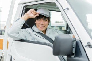 週払いOK・2t車でお酒の店舗配送ドライバー