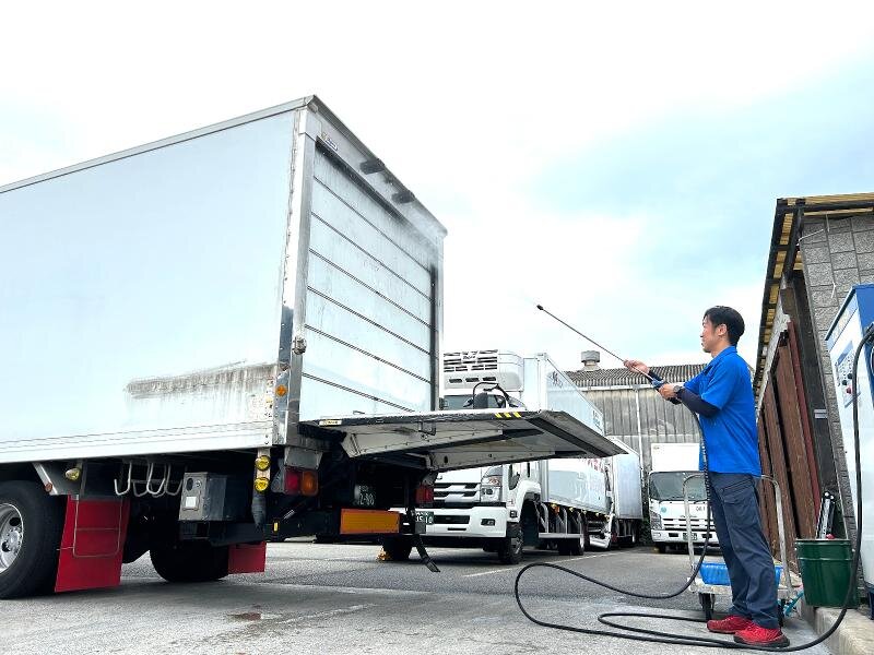 日勤の3tルート配送ドライバー