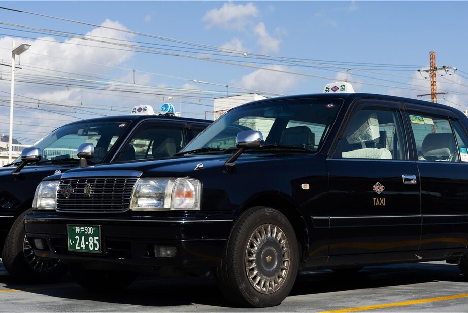 入社後3ヶ月間は給与保証あり!定着率高めのタクシードライバー